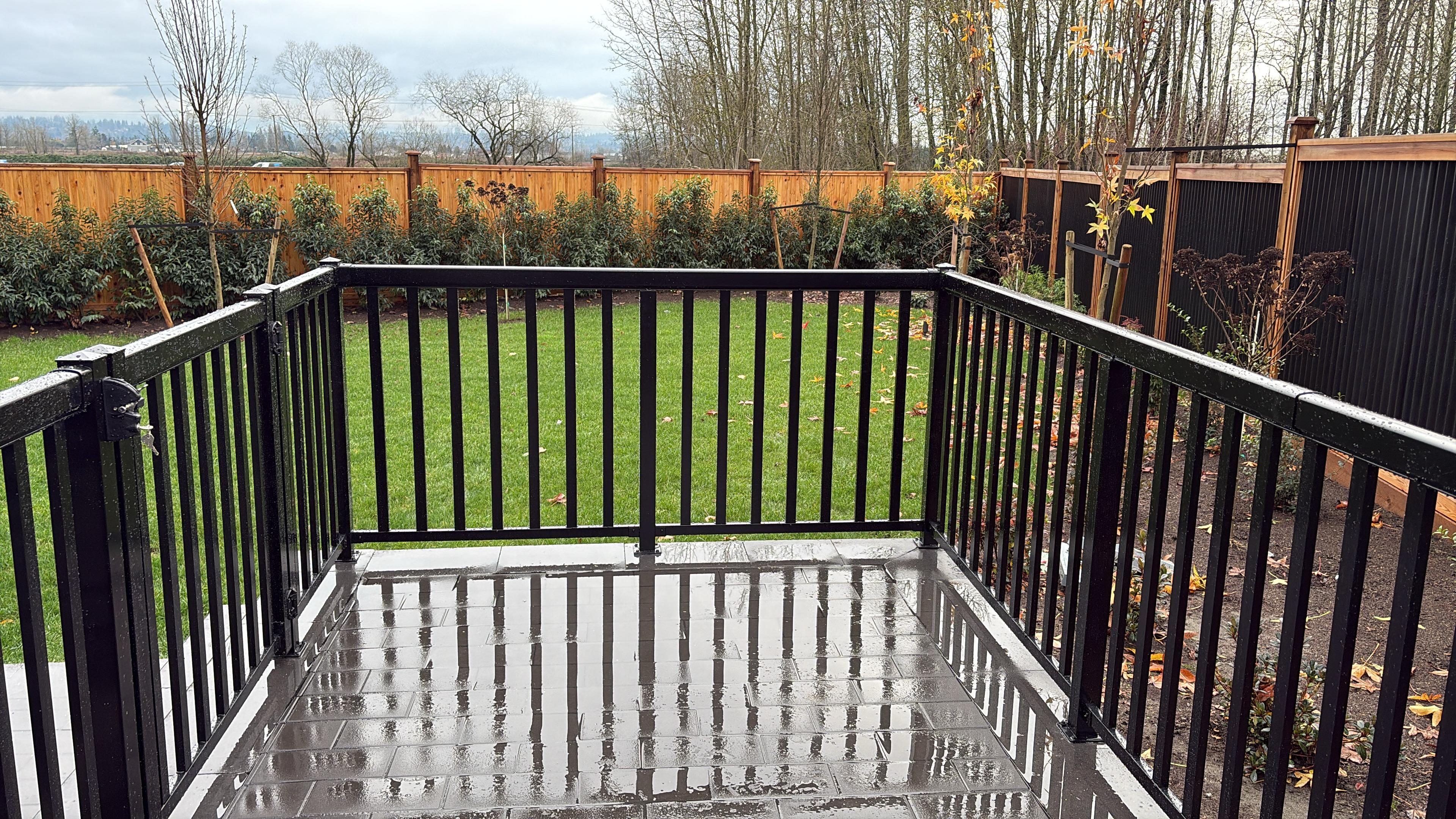 Builder Series Aluminum Railing (Budget Friendly)